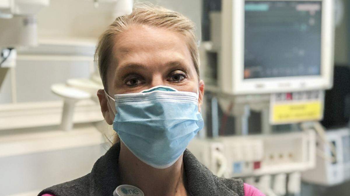 Nurse Wendy Moeller helps patients and families in their most critical time of need