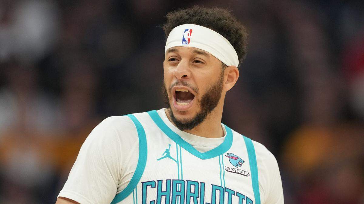 Charlotte Hornets guard Seth Curry (30) during the first quarter against the Golden State Warriors at Chase Center.