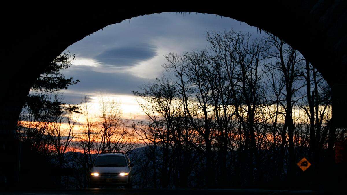Investigators are seeking witnesses in order to piece together a timeline to help them solve the homicide investigation, the FBI said. (AP Photo/Steve Helber)