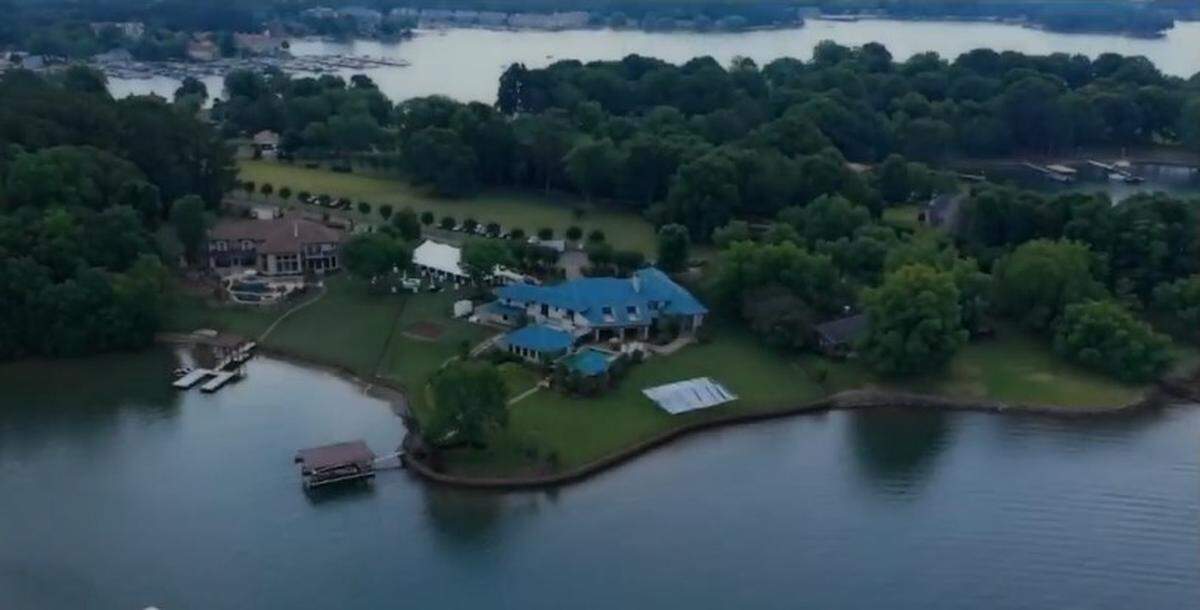 A family wants to add an event facility to their waterfront property on Lake Norman.