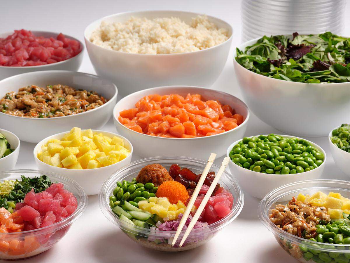 Koibito Poké’s menu is influenced by traditional Hawaiian and Japanese flavors and fresh ingredients.