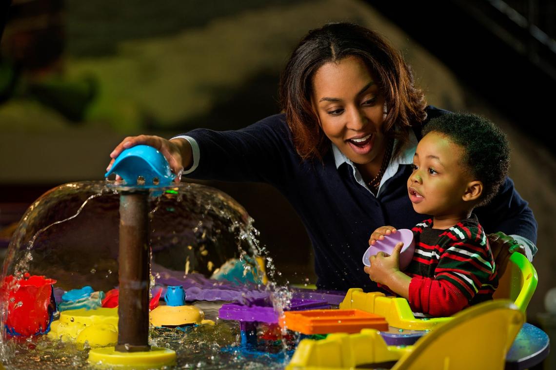 A Discovery Place Kids museum is set to join a revamped Matthews Elementary School, featuring a nearby new Stumptown Park.