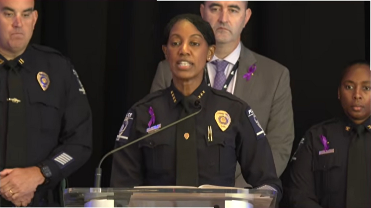 CMPD wants FBI to investigate officers for civil rights violations ...