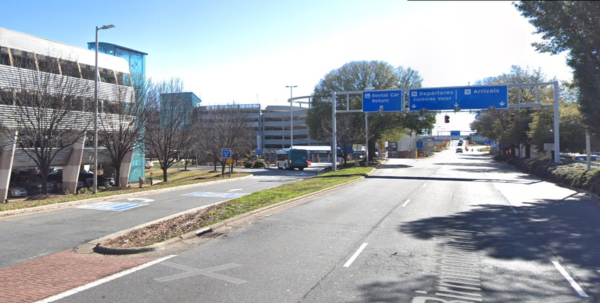 Charlotte-Douglas International Airport road to parking and terminal.
