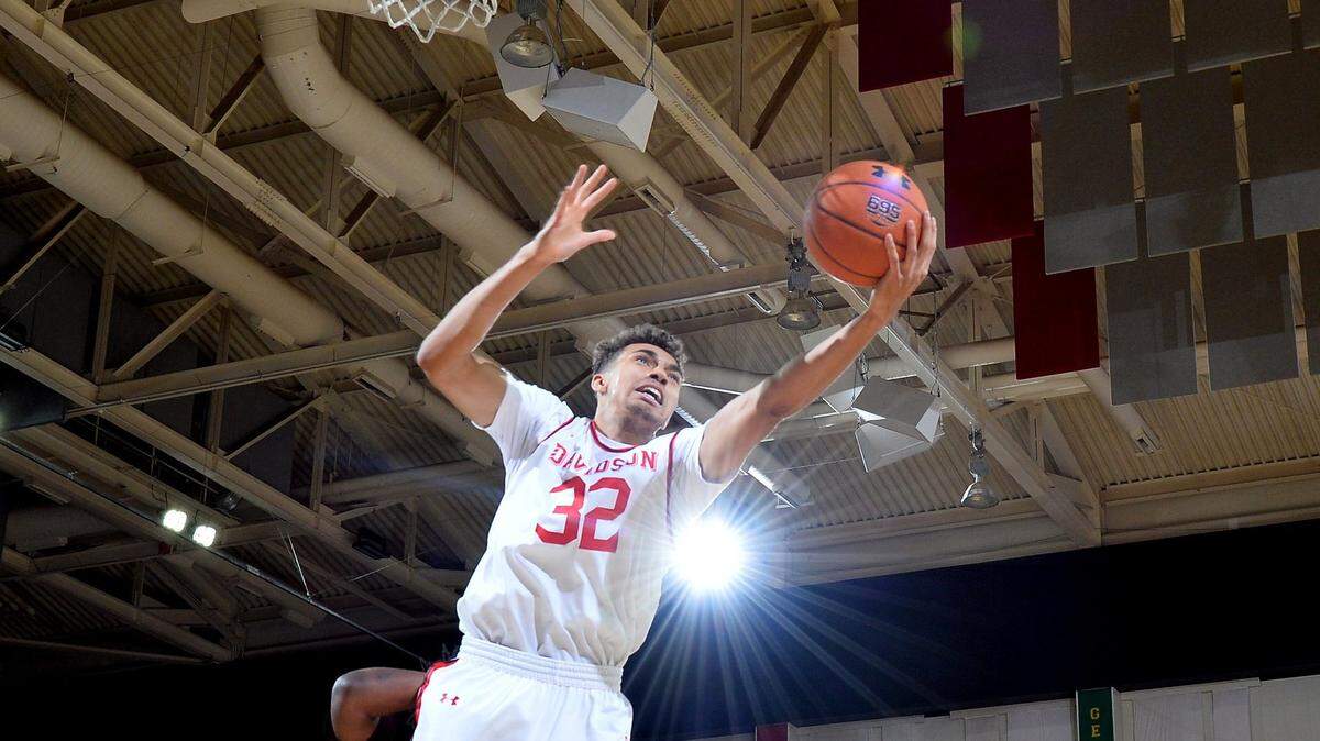 After the coronavirus hit, Davidson’s Nelson Boachie-Yiadom chose to go to a teammate’s home in Minnesota instead of returning to his home in London.