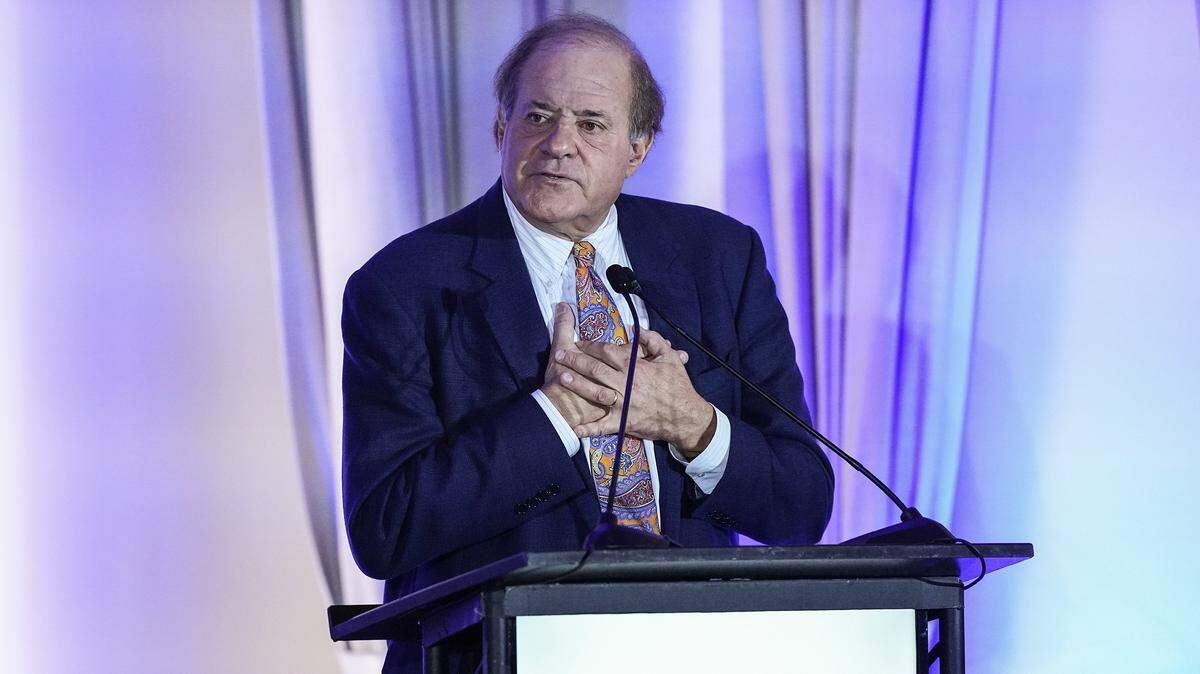 ESPN personality Chris Berman speaks to the Hood Hargett Breakfast Club on Thursday in Charlotte.