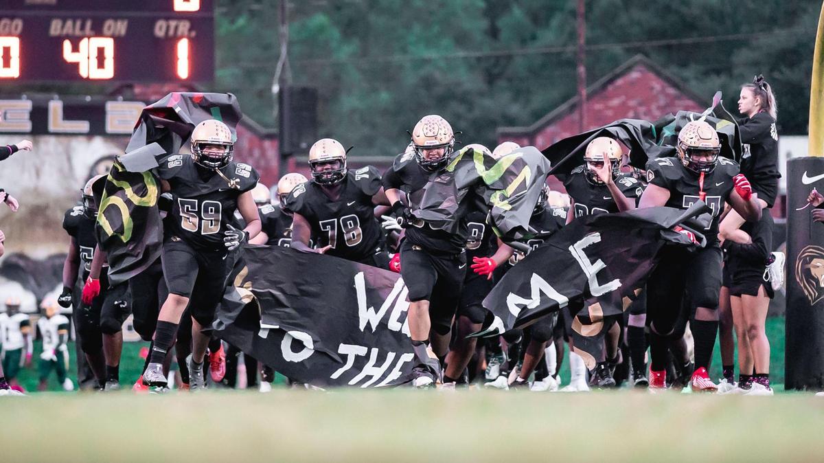 Shelby High School Football would host Crest in Cleveland County Friday October 8, 2021.