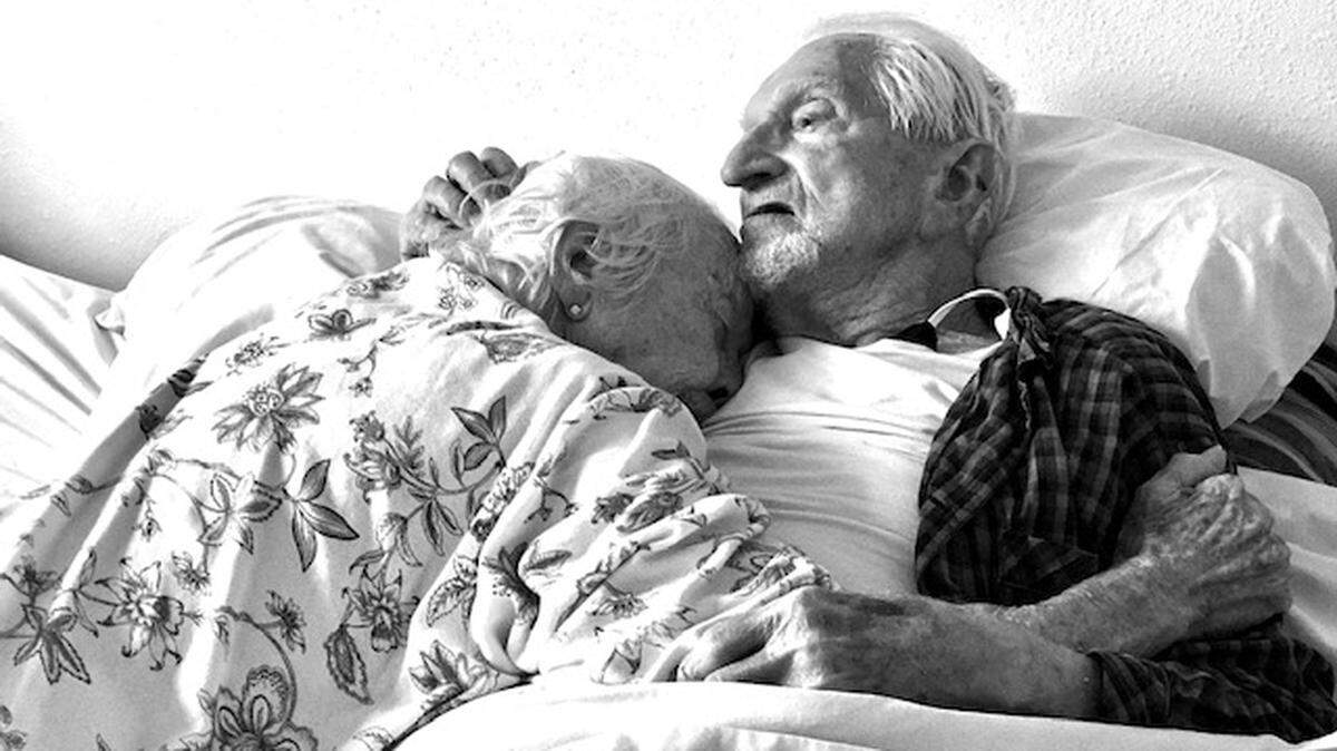 Arthur and Carole Heisler, photographed at home in south Charlotte on Feb. 28 — the day before Arthur died due to complications from COVID-19 at age 95.