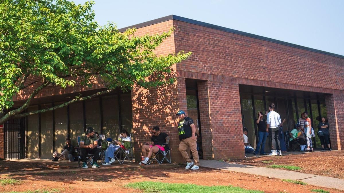 Department of Motor Vehicles offices in Charlotte are notorious for long lines and a lack of appointments. While appointments are encouraged, the fact that they’re not available at local spots mean many people wait outside for hours for a walk-in spot. This is the Executive Circle location in east Charlotte.