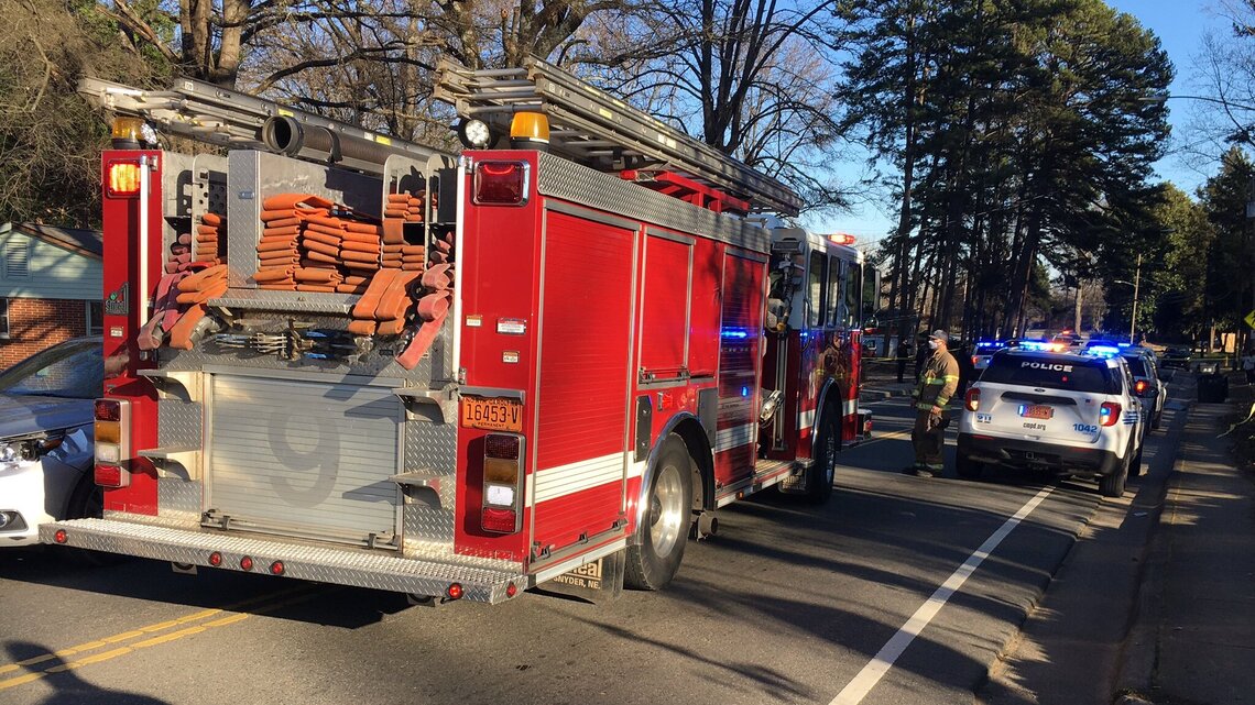 2 separate homicides under investigation; part of I-77 temporarily closes for one