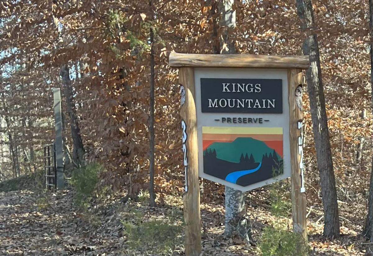 The sign at the entrance to the property.