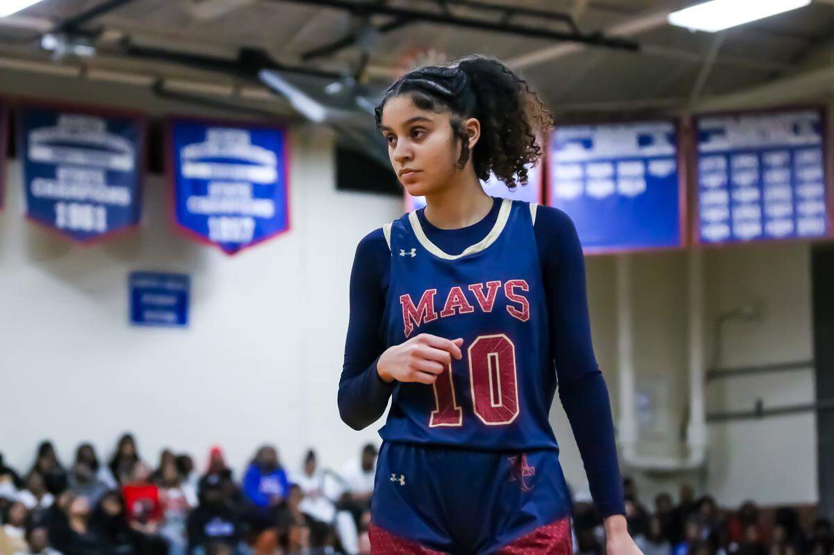 Mallard Creek senior Elle Stone has led the Mavericks to a 13-2 record and a No. 2 ranking behind Lake Norman in the NC 4A state rankings
