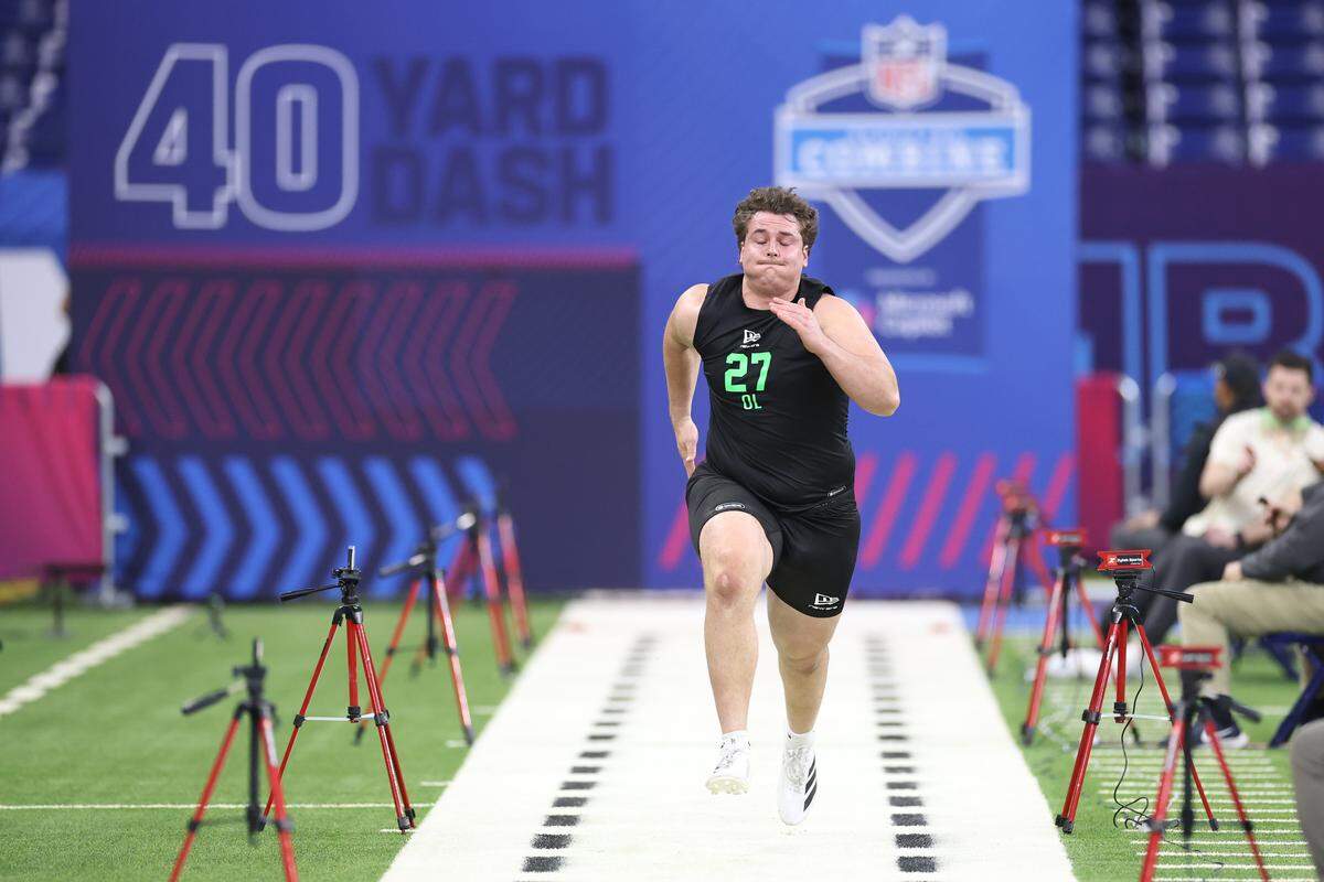Kansas State center Sam Hecht participates in the 40-yard dash during the NFL combine on March 1, 2026, at Lucas Oil Stadium in Indianapolis.
