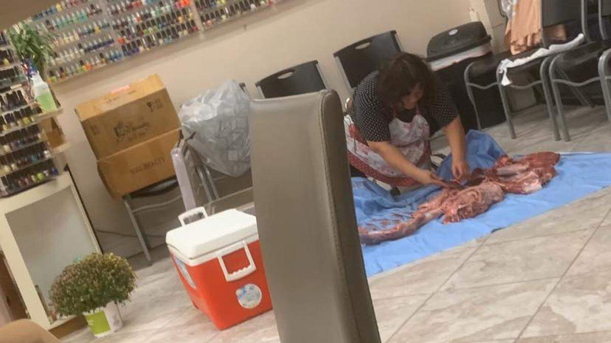 A High Point University student posted a picture to Facebook on Nov. 21 showing a nail salon technician butchering a deer in the lobby.