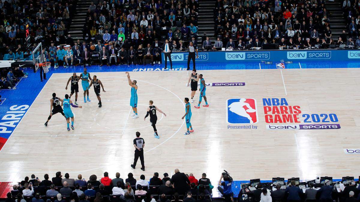 Charlotte Hornets guard Nicolas Batum shoots a free-throw during NBA basketball game against Milwaukee Bucks in Paris, Friday, Jan. 24, 2020. (AP Photo/Christophe Ena)