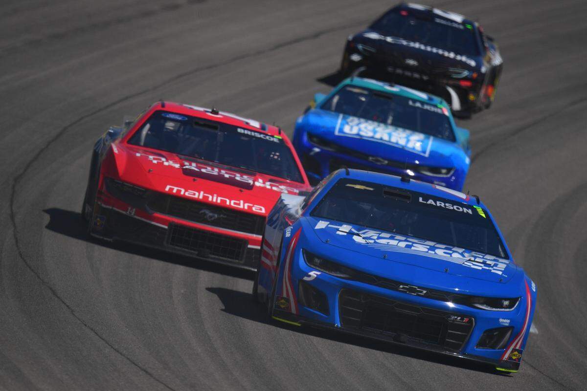 Mar 3, 2024; Las Vegas, Nevada, USA; NASCAR Cup Series driver Kyle Larson (5) leads a group during the Pennzoil 400 at Las Vegas Motor Speedway. Mandatory Credit: Gary A. Vasquez-USA TODAY Sports