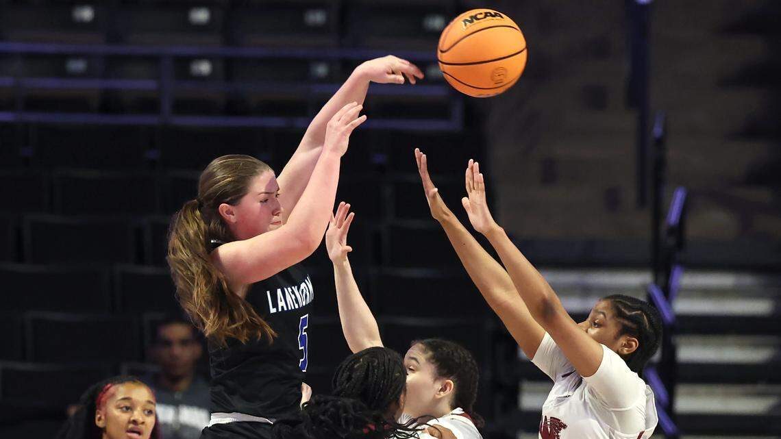 Lake Norman’s Kelsey Rhyne is The Observer’s girls’ basketball player of the week