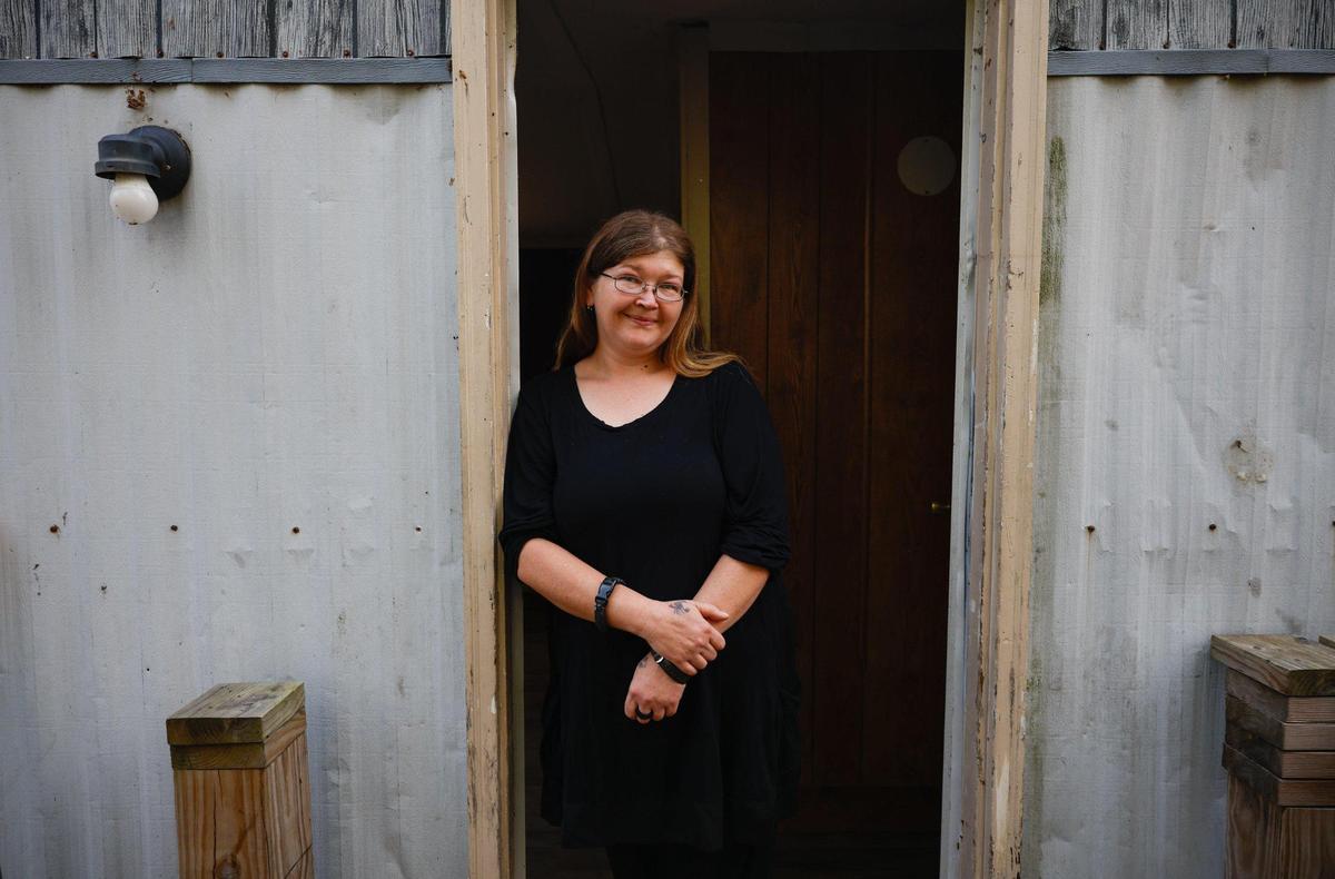 April Woody was “adopted” by a family in Illinois that bought her and her children everything on their Amazon wish list — and she says they were even provided with some money for an outstanding bill.