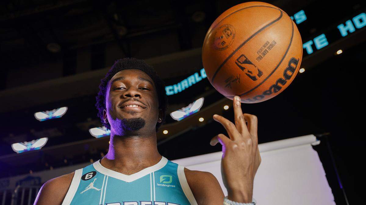 Charlotte Hornets center Mark Williams poses for a portrait during media day at Spectrum Center in Charlotte, N.C., Monday, Sept. 26, 2022.