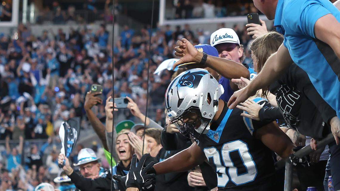 Photos: Carolina Panthers fall to Rams, 34-31