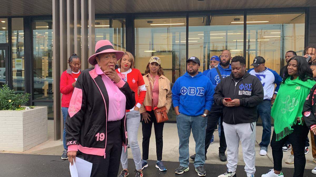 Rep. Alma Adams speaks to members of historically Black fraternities and sororities in Charlotte on Saturday, Nov. 5, 2022.