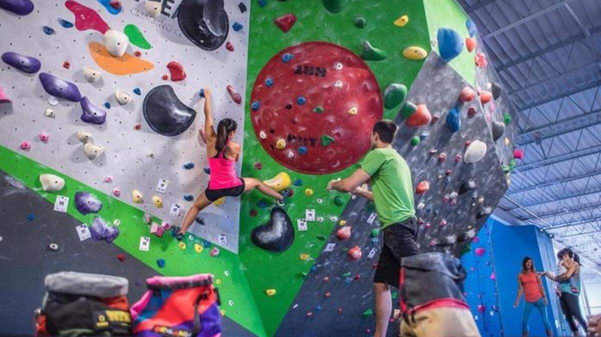 Inner Peaks Climbing Gym South End.