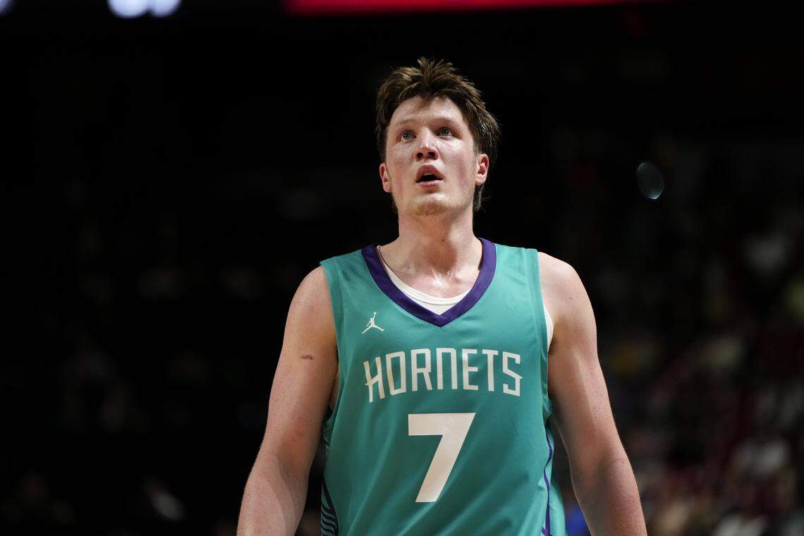 Charlotte Hornets guard Kon Knueppel (7) during the second half of a NBA basketball game at the Thomas & Mack Center.