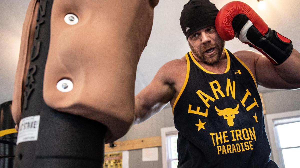 TShane Johnson trains at SouthPaw Training Center in Pineville, one of many Charlotte-area places to let out your stress and anger.