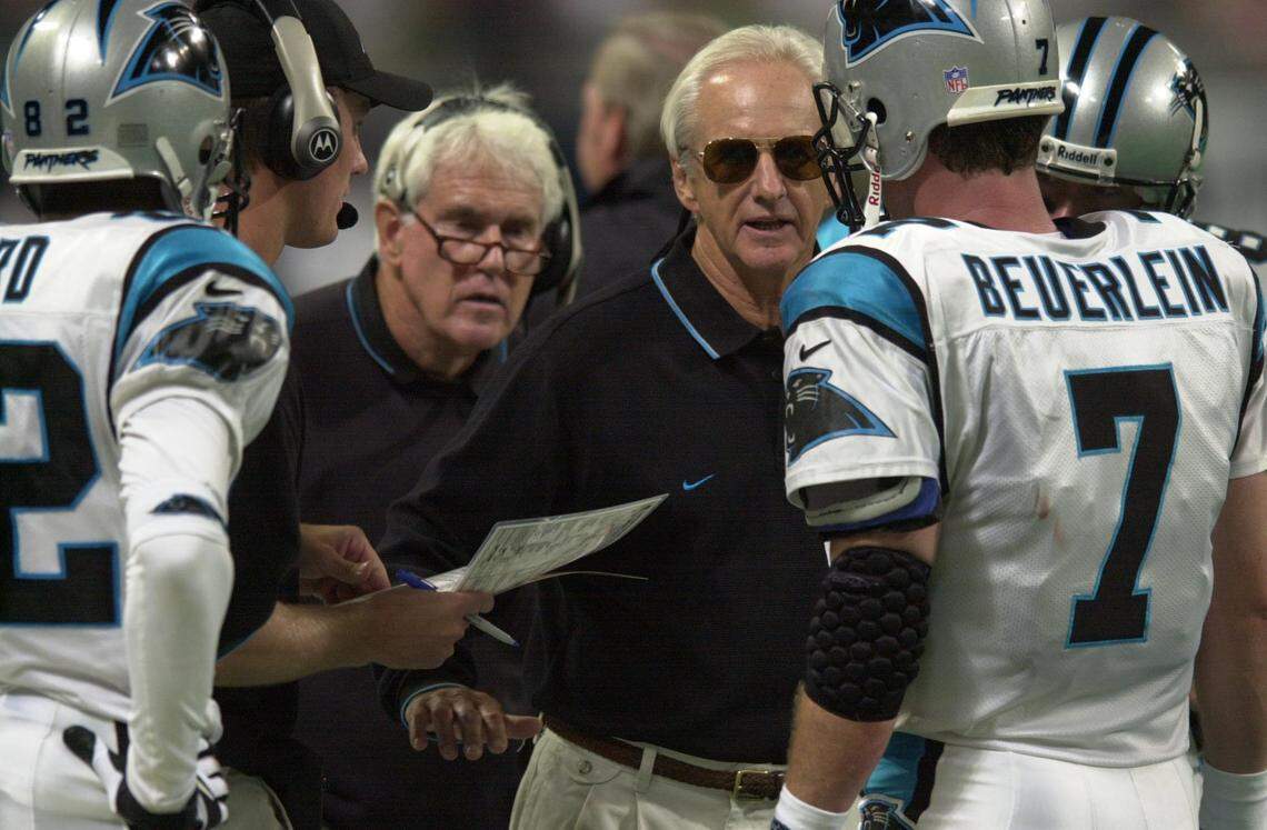 Panthers coach George Seifert made the call to run slow-footed Steve Beuerlein (7) on a quarterback sneak against Green Bay on the game’s final play. When Beuerlein relayed the idea to teammates in the huddle, they laughed in disbelief.