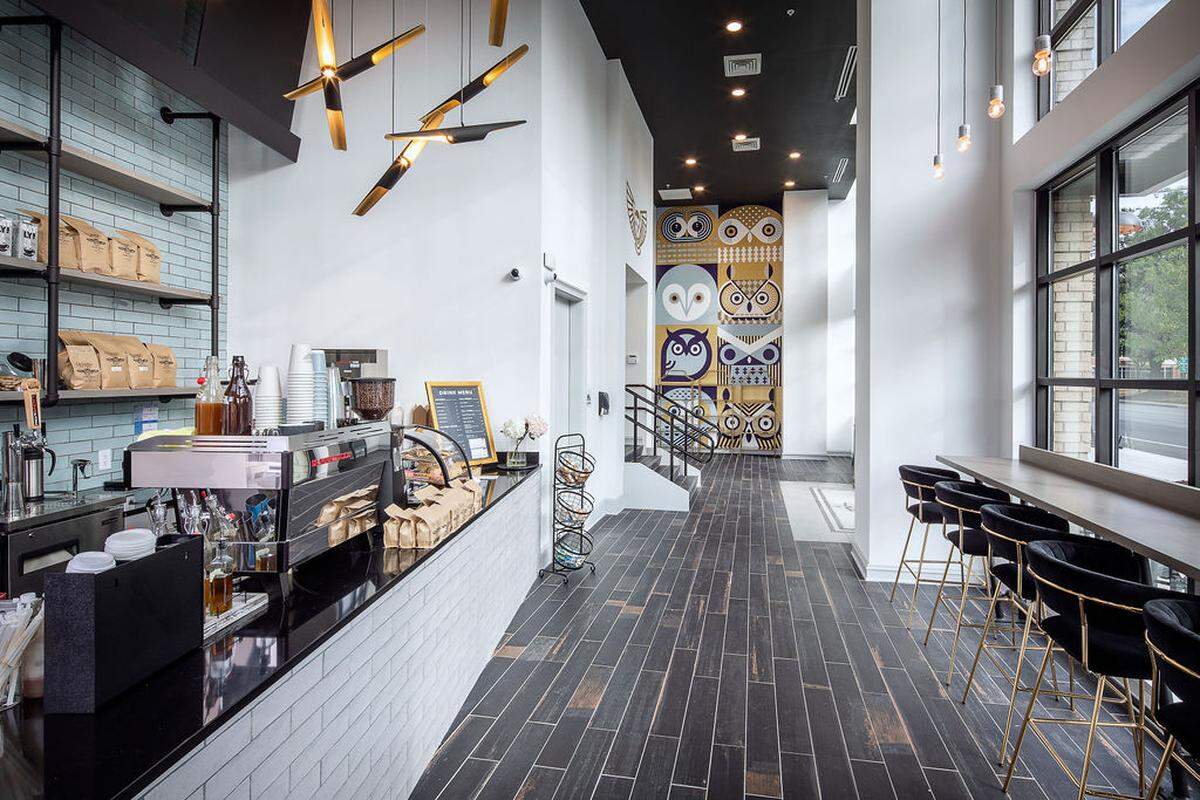 Local restaurants and coffee shops are ordering takeout, curbside pickup and delivery amid COVID-19.