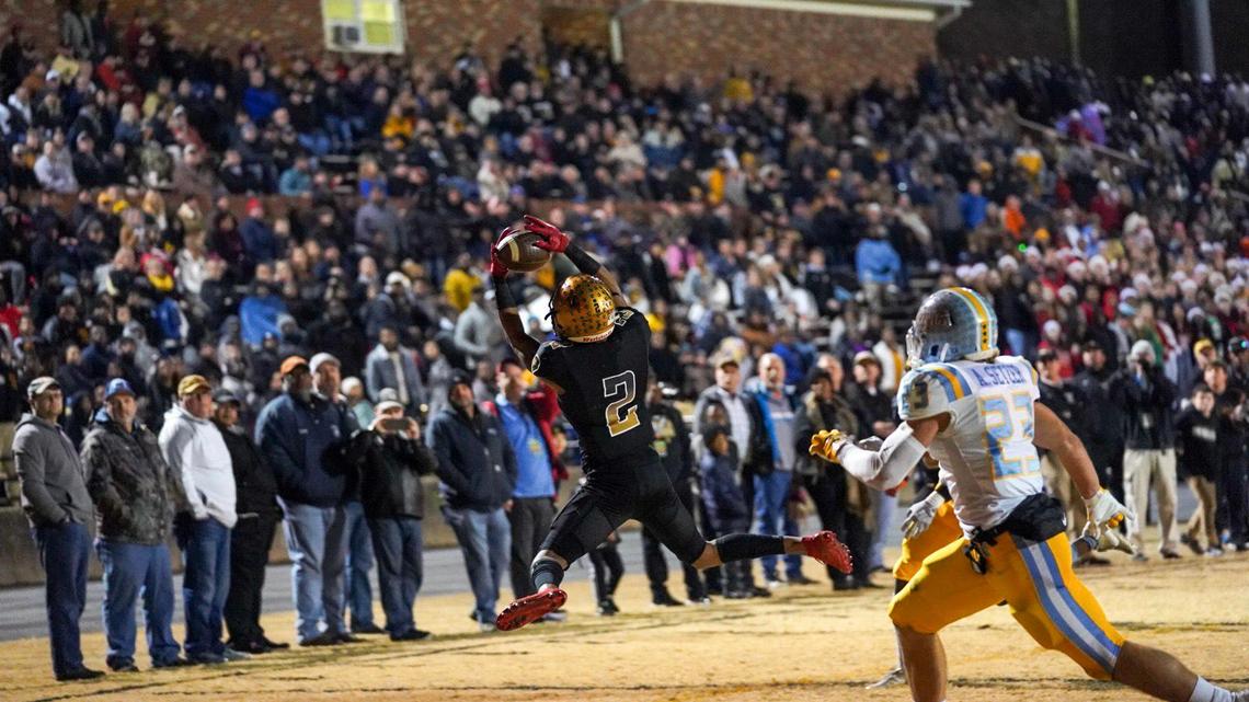 These are Friday’s top high school football performers for 12.6.19