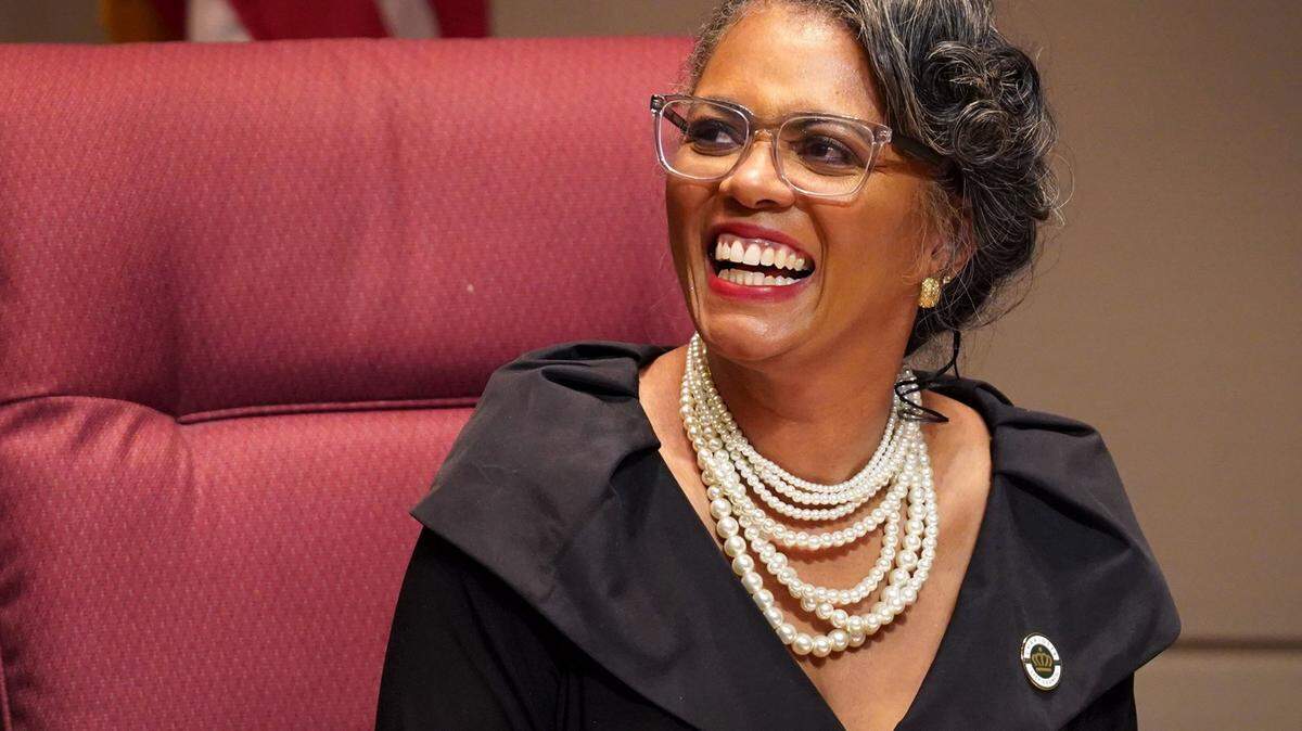 Charlotte City Council member Renee’ Johnson during the swearing in ceremony on Monday, December 2, 2019 at the Charlotte-Mecklenburg Government Center in Charlotte, NC.