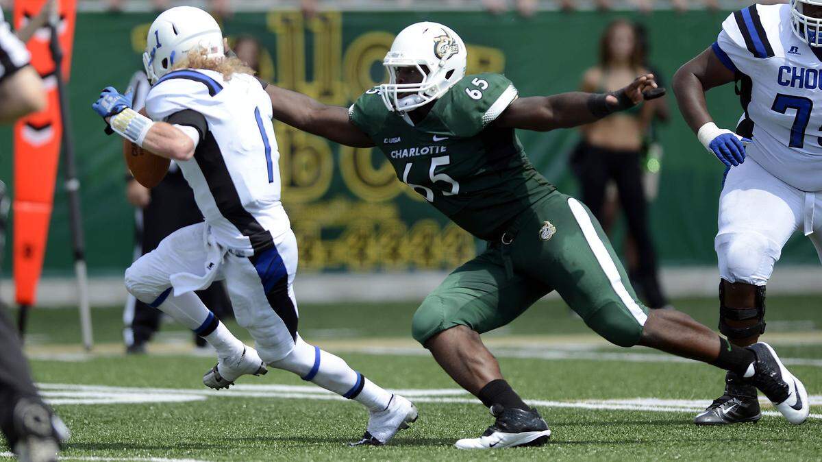 Charlotte 49ers defensive lineman Larry Ogunjobi (65) now starts on the Cleveland Browns’ defensive line.