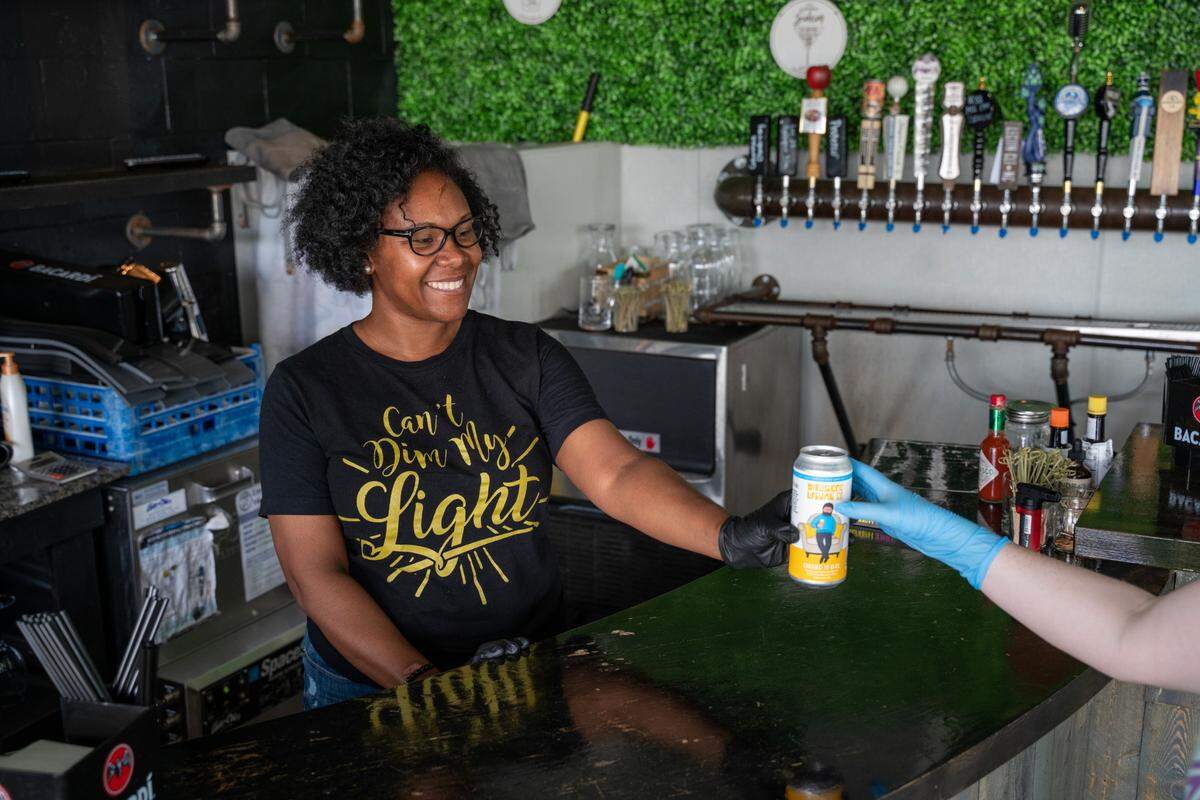1501 South Mint co-owner Lezlie Briggs.