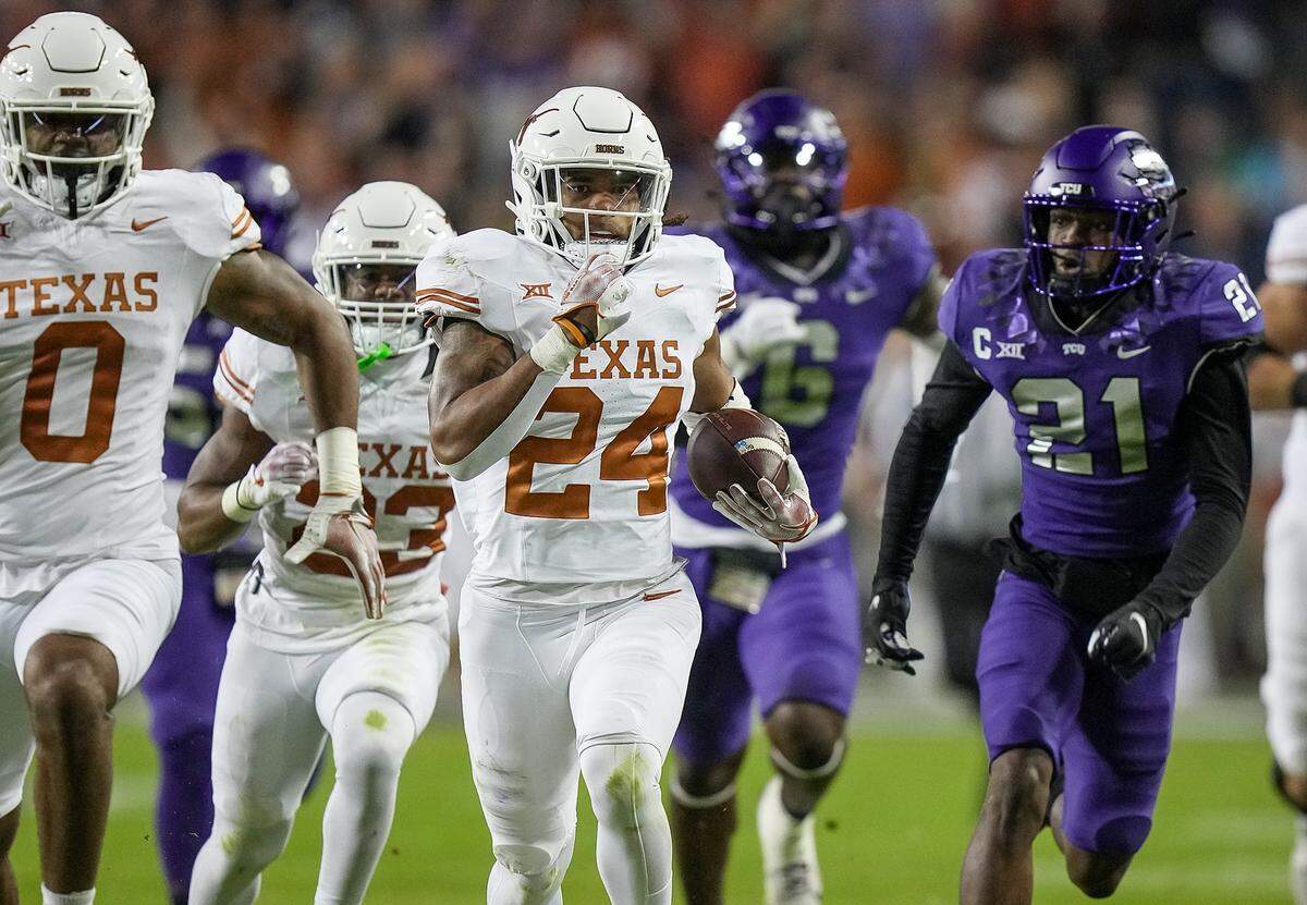 Texas Longhorns running back Jonathon Brooks in a 2023 game against TCU. Ricardo Brazziell / Austin American-Statesman