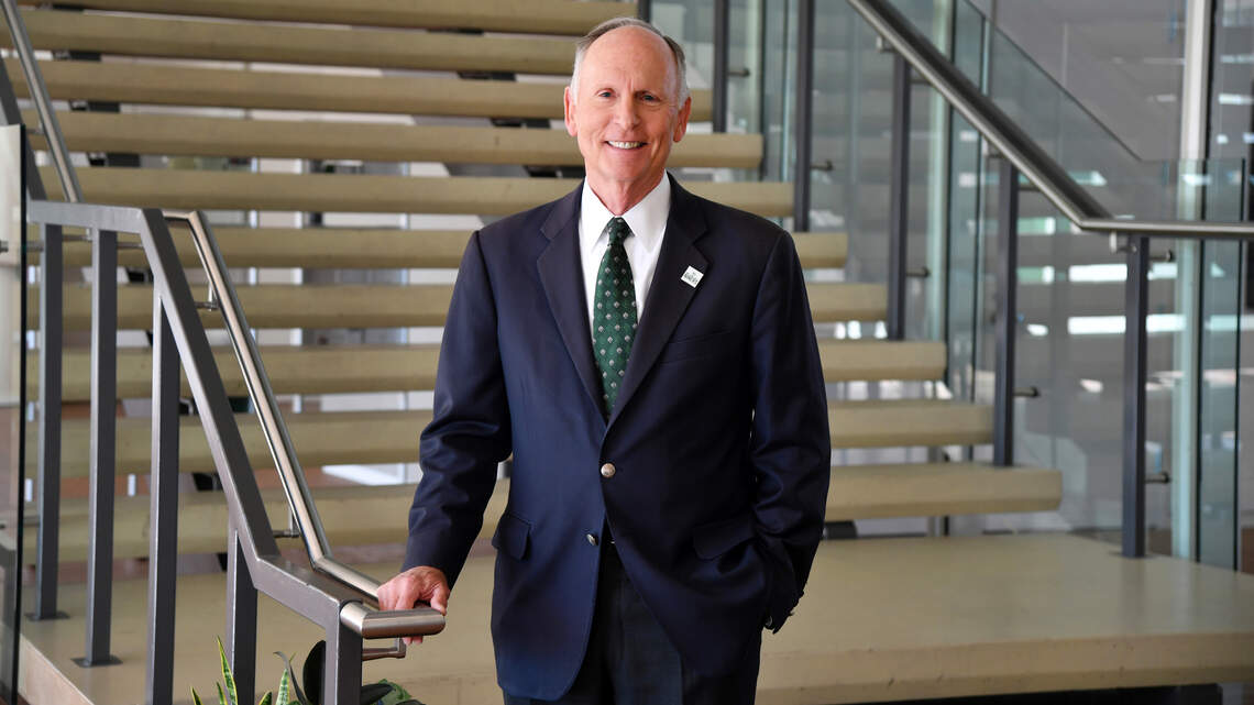 At end of emotional rollercoaster of a career, UNCC’s Phil Dubois shares touching tribute