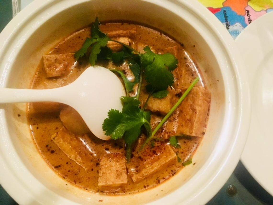 Cary Tom Curry at Lang Van.