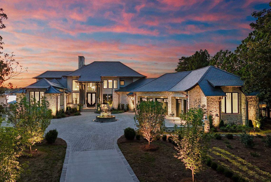 19125 Peninsula Point Dr. on Lake Norman offers unparalleled amenities and a resort-like lifestyle.