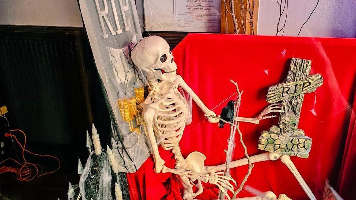 Morehead’s Haunted Tavern will run for 13 days, offering you to a place to take photos, eat and drink with a frightful Halloween twist.