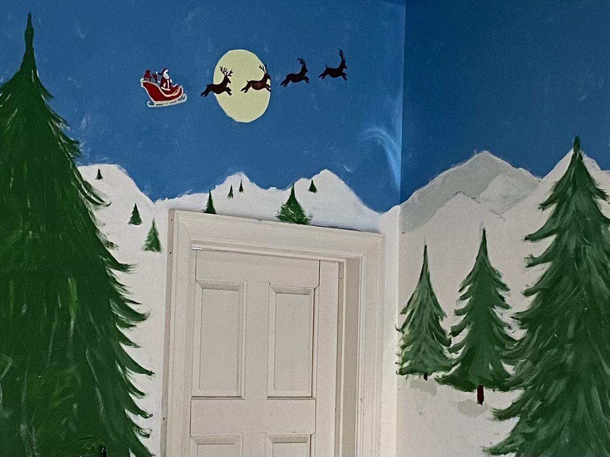 Gwin Dalton’s family put COVID-19 protocols at the top of their priority list, then worked to make their Christmas celebration especially fun for the children.