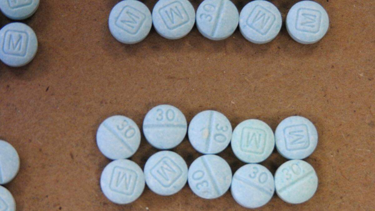 Fentanyl pills marked to look like the pain reliever oxycodone. (Cuyahoga County Medical Examiner’s Office via The New York Times)