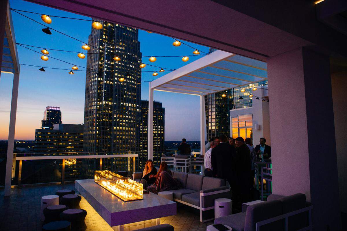 If the firepits and heat lamps aren’t enough to keep you warm at Nuvole 22, there are blankets, too.