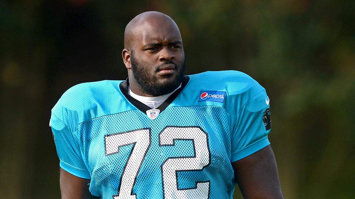 Carolina Panthers tackle Taylor Moton will make his first NFL start Sunday at home against the Dallas Cowboys -- but he hopes you don’t notice.