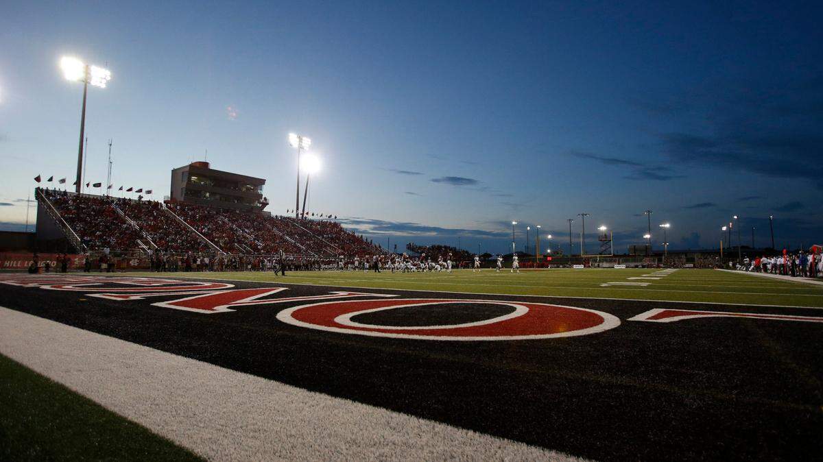 A general view during the game between the Cedar Hill Longhorns and the Bishop Gorman Gaels in Texas. Tim Heitman-USA TODAY Sports