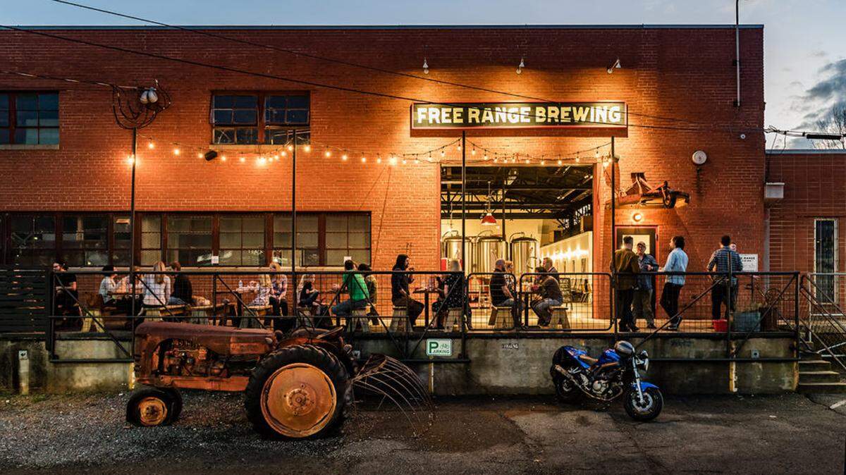 The Wheeling Art Dealing pop-up gallery at Free Range Brewing on Nov. 15 will feature over 100 works of art priced under $100.