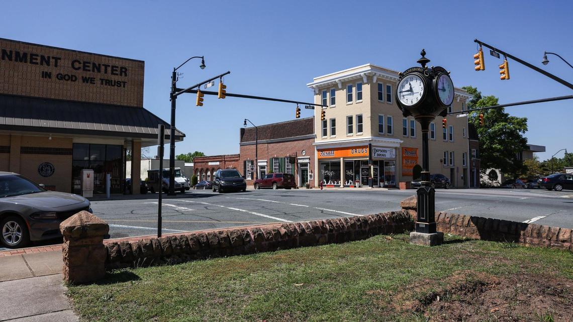 3 Charlotte-area counties gain close to 120 jobs through NC rural investment