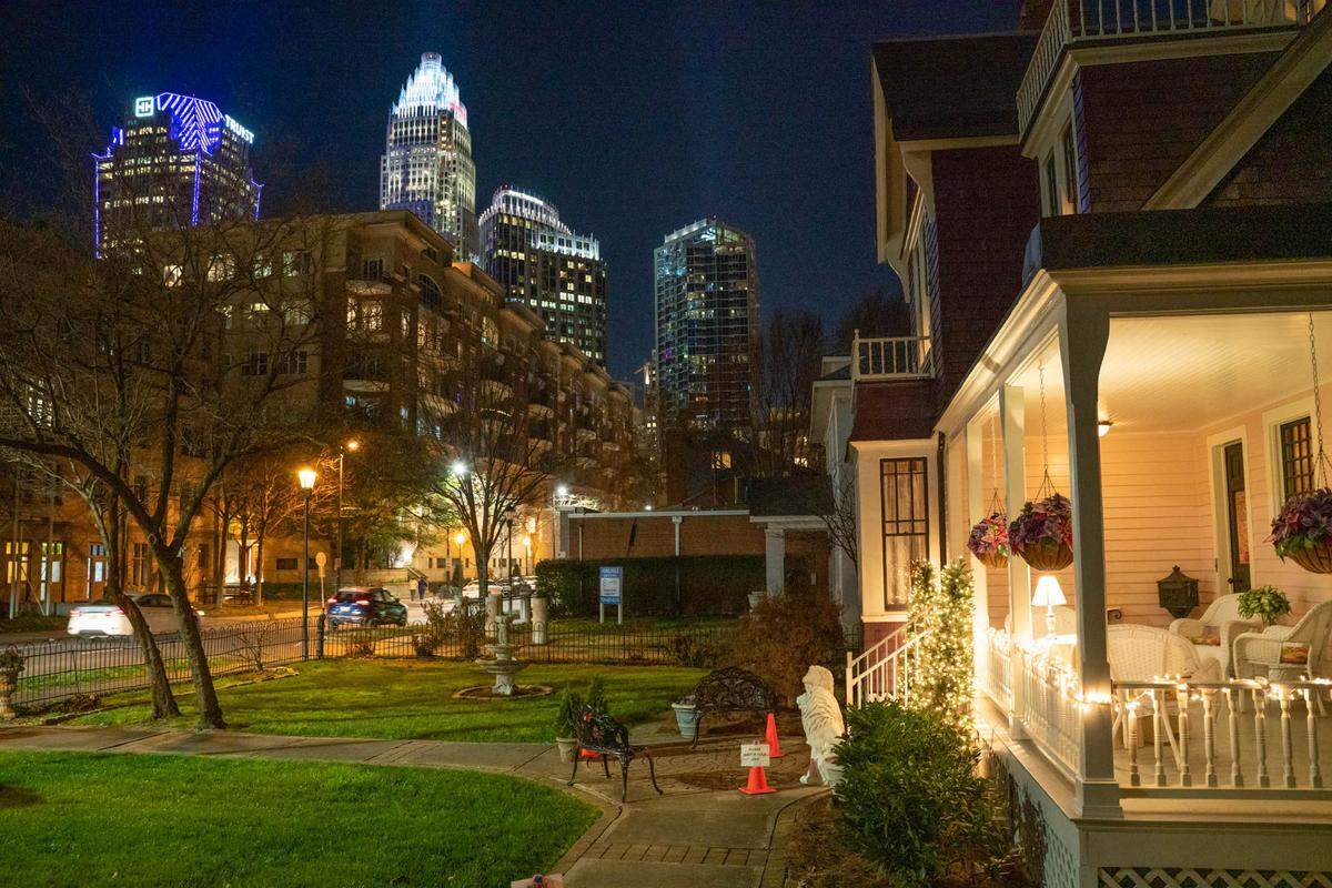 Enjoy Charlotte’s skyline views as you head into McNinch House for dinner.