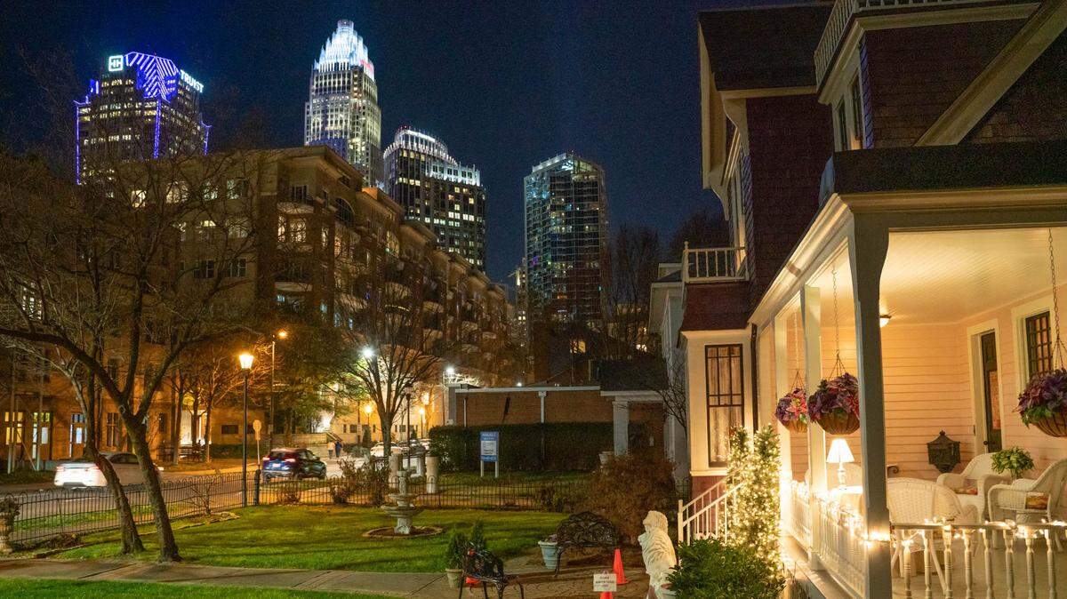Enjoy Charlotte’s skyline views as you head into McNinch House for dinner.