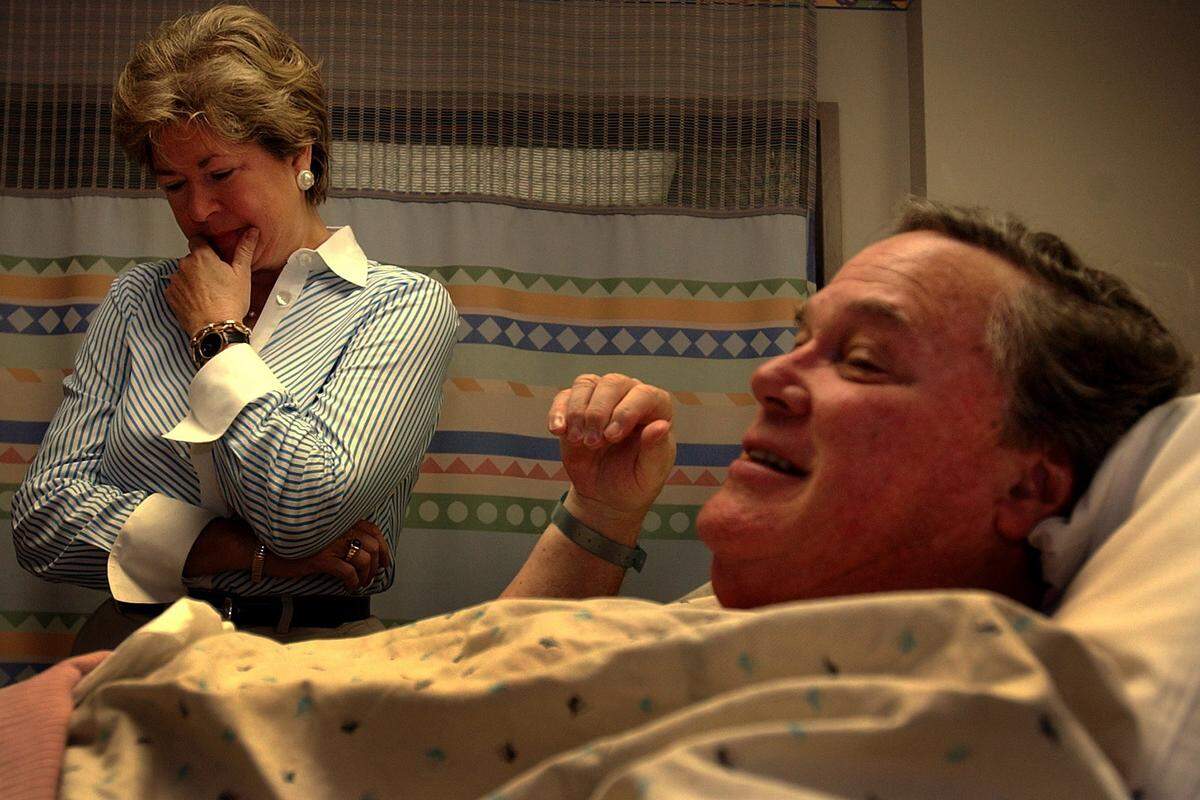 The Observer photographed Rusty Page and former wife Diane Page Auten in the pre-op room prior to his gastric bypass surgery in 2002. Even before surgery, Rusty continued to entertain.
