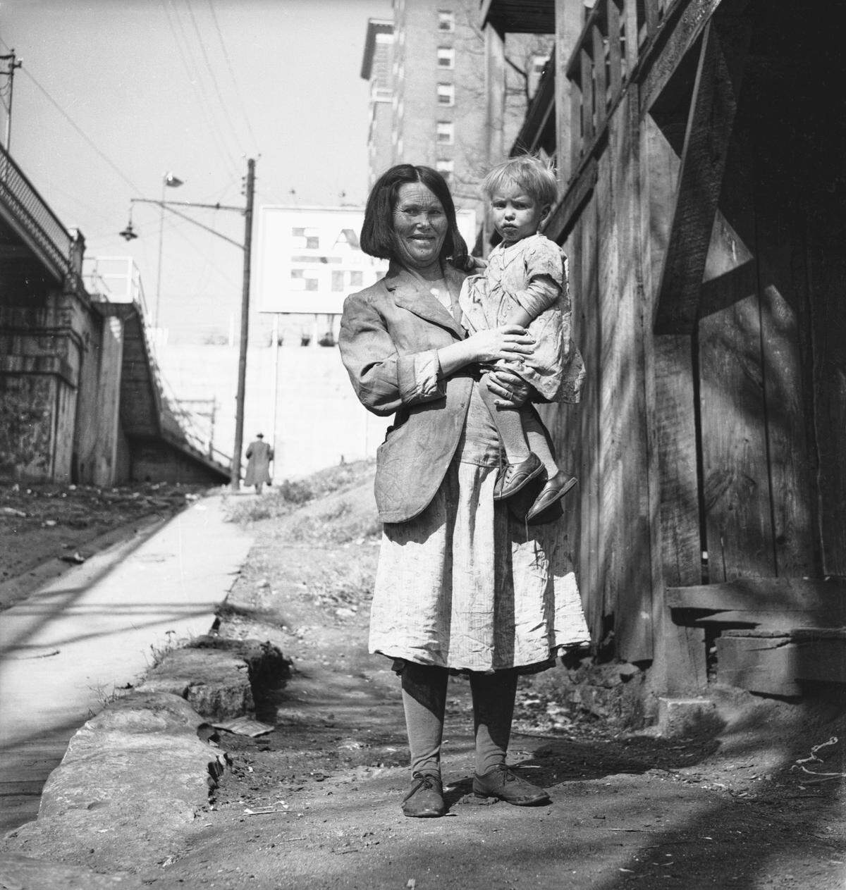 “Knoxville, Tennessee, USA,” 1937. German novelist Thomas Mann knew Annemarie Schwarzenbach, and reportedly called her “a ravaged angel.”